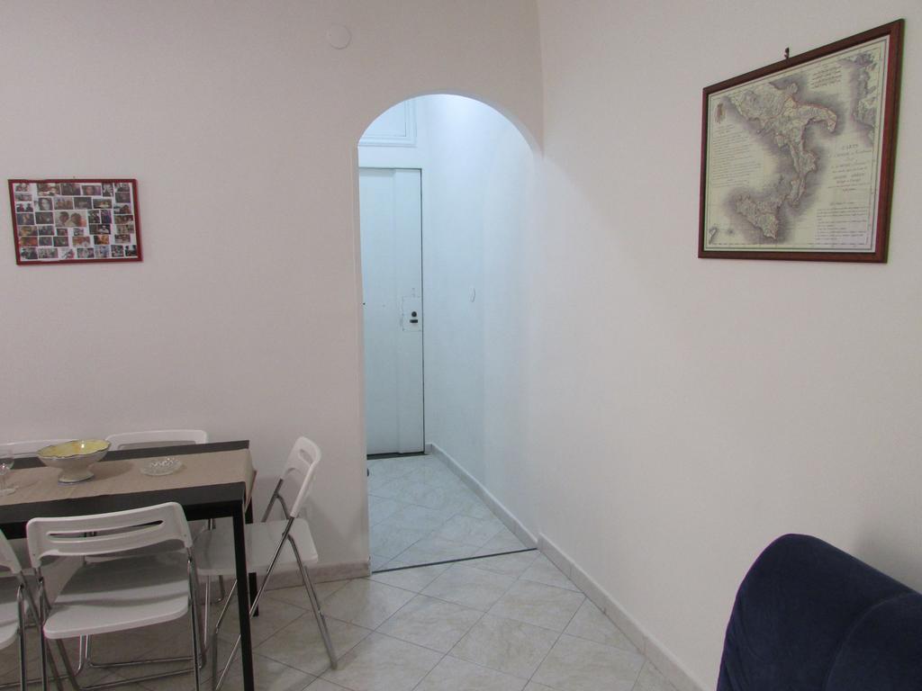 Trimarchi House Apartment Наполи Екстериор снимка