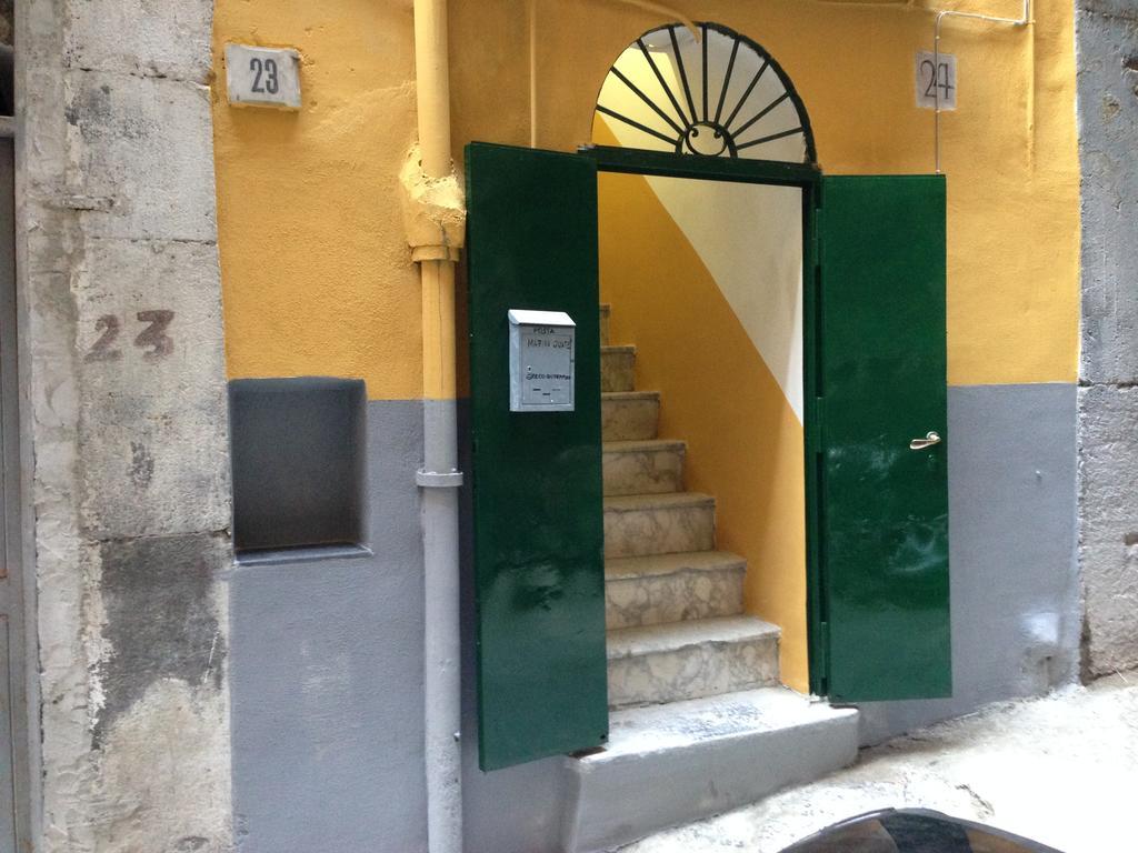 Trimarchi House Apartment Наполи Екстериор снимка