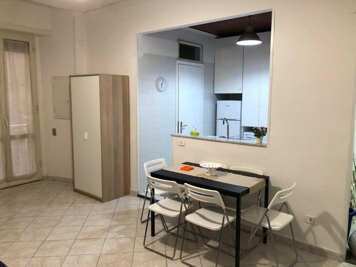 Trimarchi House Apartment Наполи Екстериор снимка
