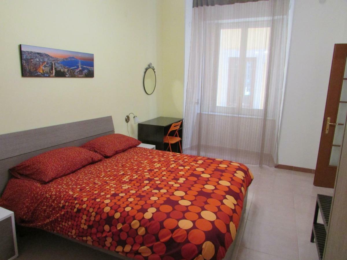 Trimarchi House Apartment Наполи Екстериор снимка