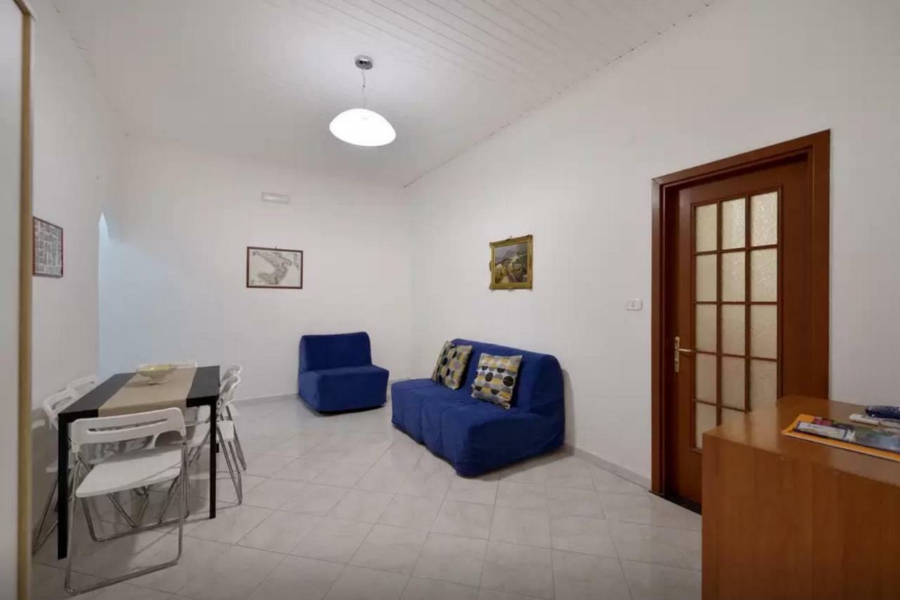 Trimarchi House Apartment Наполи Екстериор снимка