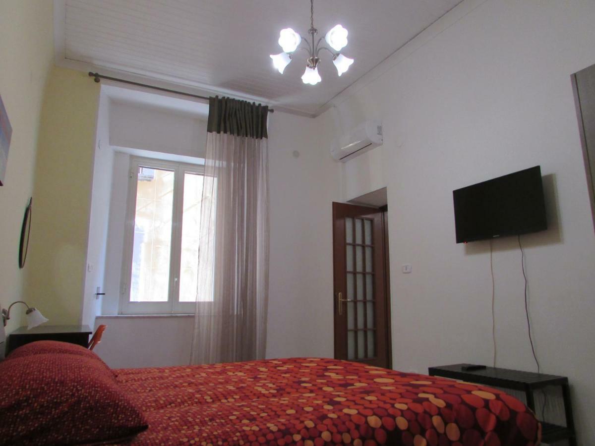 Trimarchi House Apartment Наполи Екстериор снимка